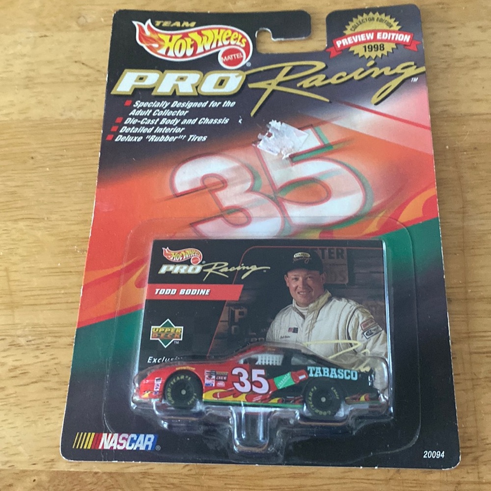 Hot Wheels  Mattel 1998 Todd Bodine Pro Racing Car